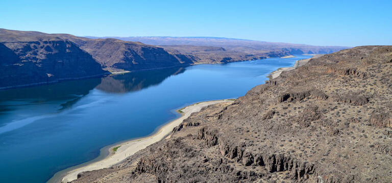 Scenic Drive: Atemberaubende Landschaften auf dem Weg von Montana nach Washington State