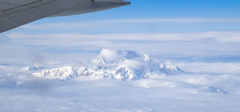High-Five für Alaska: Flug nach Anchorage,  Shopping und ein Hauch von Abenteuer