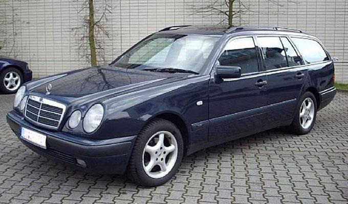 Mercedes E230 (1997)