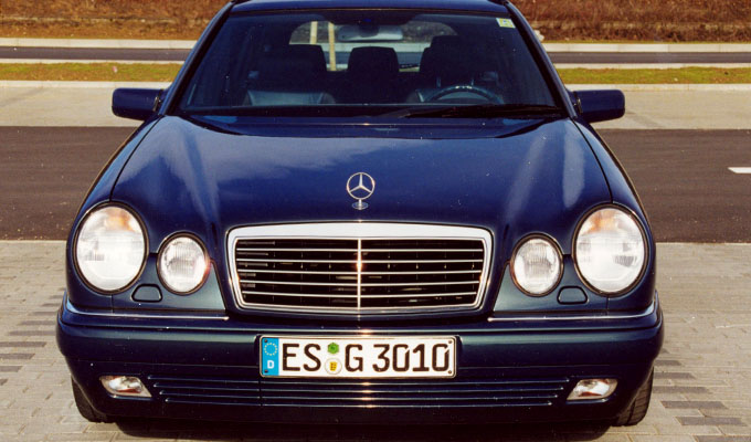 Mercedes E320 T (1997)