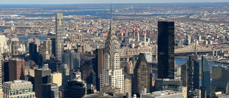 Fahrzeugtausch und Wolkenkratzerzauber: Ein Tag im Big Apple mit Shopping und Sightseeing