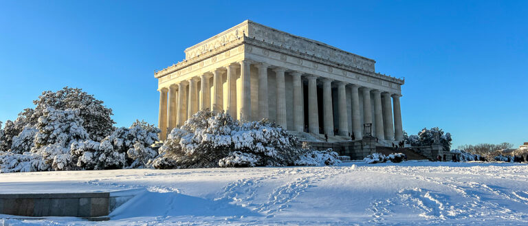 National Mall im Schneegestöber – Monumente, Matsch & Magic Moments