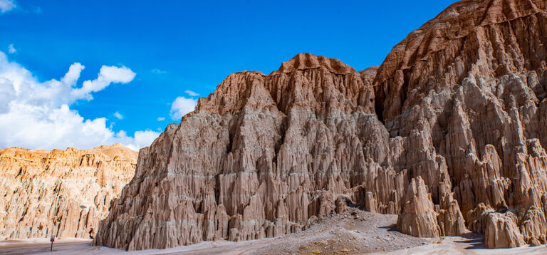 Magie aus Stein: Ein abenteuerlicher Tag im Cathedral Gorge State Park