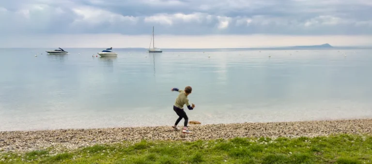Wasserballett, Sturzflüge, Shopping & Steakträume – ein Regentag am Gardasee